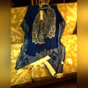 NWT Woven Heart open front top